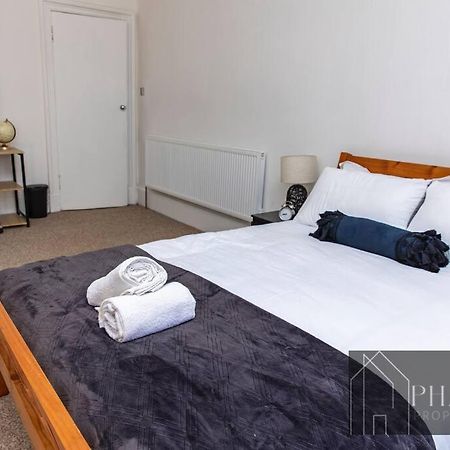 Complex Suite Glasgow Luaran gambar