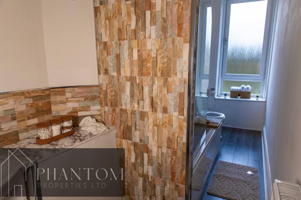 Complex Suite Glasgow Luaran gambar