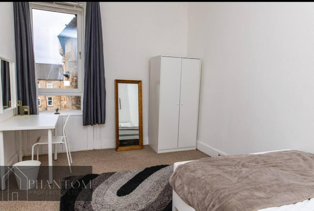 Complex Suite Glasgow Luaran gambar